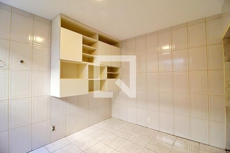 Casa para alugar com 123m², 3 quartos e 2 vagasCozinha