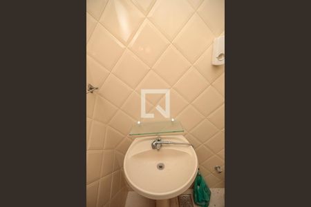 Casa à venda com 60m², 2 quartos e 1 vagaBanheiro