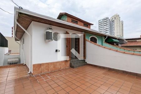 Casa para alugar com 320m², 2 quartos e 4 vagas Casa para alugar com 320m², 2 quartos e 4 vagasVaranda