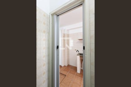 Casa para alugar com 320m², 2 quartos e 4 vagas Casa para alugar com 320m², 2 quartos e 4 vagasBanheiro de serviço