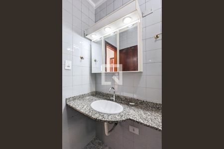 Casa para alugar com 320m², 2 quartos e 4 vagas Casa para alugar com 320m², 2 quartos e 4 vagasBanheiro