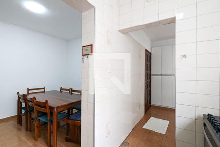 Casa para alugar com 320m², 2 quartos e 4 vagas Casa para alugar com 320m², 2 quartos e 4 vagasCozinha