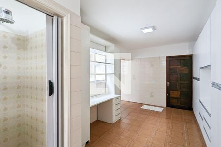 Casa para alugar com 320m², 2 quartos e 4 vagas Casa para alugar com 320m², 2 quartos e 4 vagasÁrea de serviço
