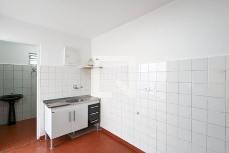Casa para alugar com 320m², 2 quartos e 4 vagas Casa para alugar com 320m², 2 quartos e 4 vagasCozinha da edícula