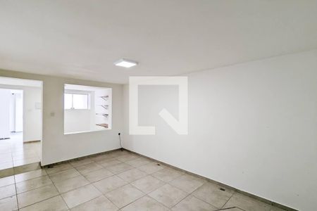 Casa para alugar com 320m², 2 quartos e 4 vagas Casa para alugar com 320m², 2 quartos e 4 vagasSalão
