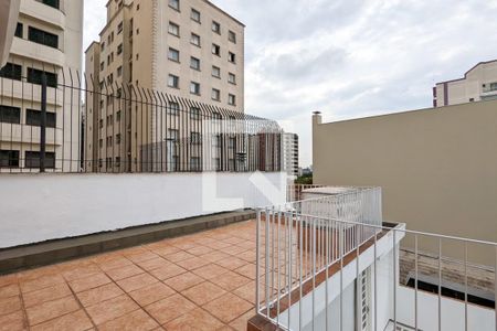 Casa para alugar com 320m², 2 quartos e 4 vagas Casa para alugar com 320m², 2 quartos e 4 vagasVaranda