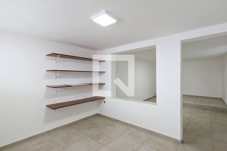 Casa para alugar com 320m², 2 quartos e 4 vagas Casa para alugar com 320m², 2 quartos e 4 vagasSalão