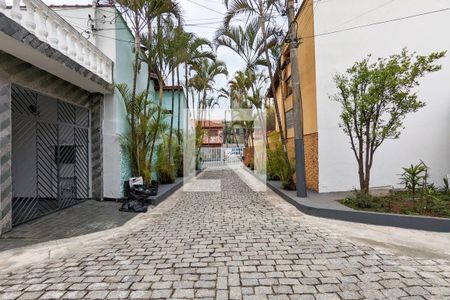 Casa para alugar com 320m², 2 quartos e 4 vagas Casa para alugar com 320m², 2 quartos e 4 vagasÁrea comum
