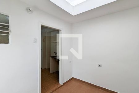 Casa para alugar com 320m², 2 quartos e 4 vagas Casa para alugar com 320m², 2 quartos e 4 vagasQuarto de Serviço