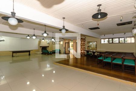 Apartamento à venda com 63m², 2 quartos e 1 vaga Apartamento à venda com 63m², 2 quartos e 1 vagaÁrea comum - Salão de festas