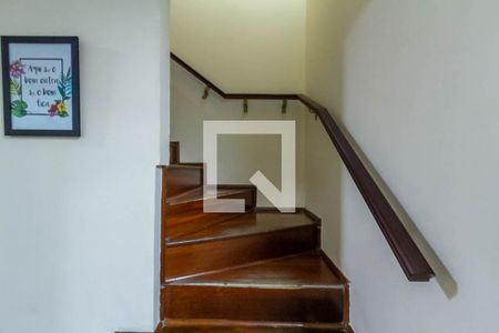 Escada de casa à venda com 3 quartos, 184m² em Paulicéia, São Bernardo do Campo