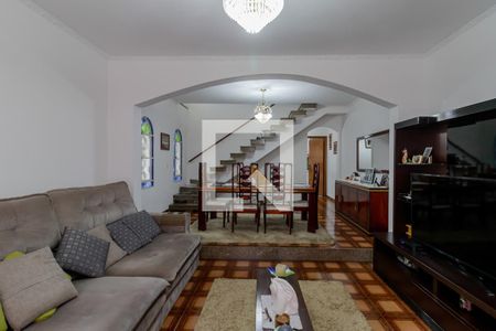 Sala de Estar de casa para alugar com 3 quartos, 240m² em Jardim Maria Estela, São Paulo