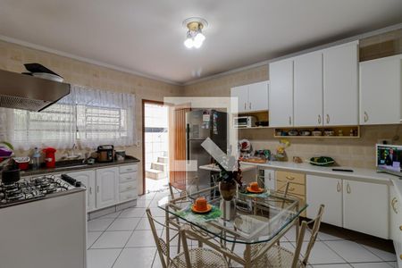 Casa à venda com 240m², 3 quartos e 4 vagasCozinha