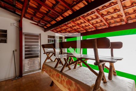 Casa à venda com 240m², 3 quartos e 4 vagasChurrasqueira