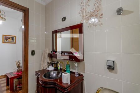 Casa à venda com 240m², 3 quartos e 4 vagasLavabo