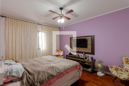 Casa à venda com 240m², 3 quartos e 4 vagasSuíte 1