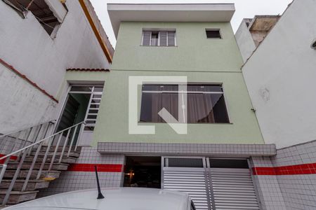 Casa à venda com 240m², 3 quartos e 4 vagasFachada
