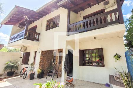 Casa à venda com 200m², 3 quartos e 1 vagaFachada
