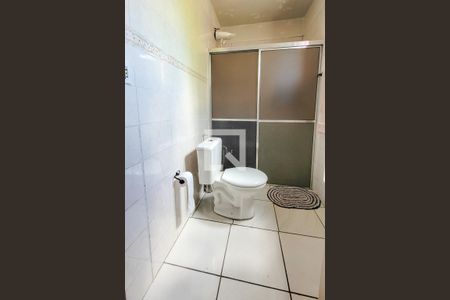 Casa à venda com 200m², 3 quartos e 1 vagaBanheiro 1