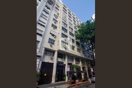 Apartamento à venda com 180m², 3 quartos e 1 vaga Apartamento à venda com 180m², 3 quartos e 1 vagaFachada