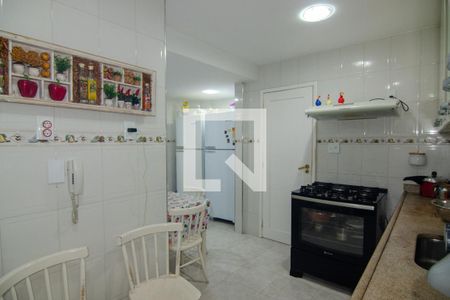 Apartamento à venda com 180m², 3 quartos e 1 vaga Apartamento à venda com 180m², 3 quartos e 1 vagaCozinha