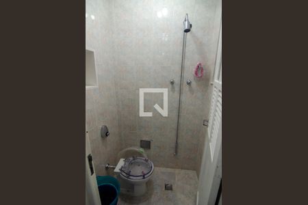 Apartamento à venda com 180m², 3 quartos e 1 vaga Apartamento à venda com 180m², 3 quartos e 1 vagaBanheiro de Serviço