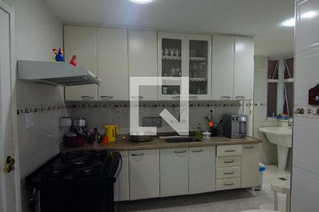 Apartamento à venda com 180m², 3 quartos e 1 vaga Apartamento à venda com 180m², 3 quartos e 1 vagaCozinha