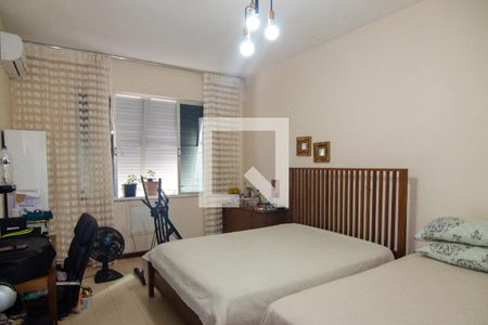 Apartamento à venda com 180m², 3 quartos e 1 vaga Apartamento à venda com 180m², 3 quartos e 1 vagaQuarto 3