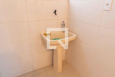 Apartamento à venda com 61m², 2 quartos e 1 vaga Apartamento à venda com 61m², 2 quartos e 1 vagaCozinha e Área de Serviço