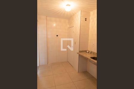 Apartamento à venda com 61m², 2 quartos e 1 vaga Apartamento à venda com 61m², 2 quartos e 1 vagaCozinha e Área de Serviço