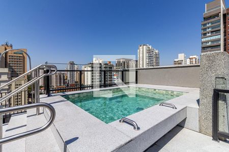Studio à venda com 26m², 1 quarto e sem vaga Studio à venda com 26m², 1 quarto e sem vagaPiscina