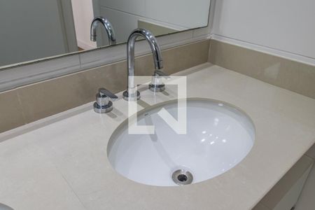 Apartamento à venda com 112m², 3 quartos e 2 vagasDetalhe do Banheiro da Suíte 3