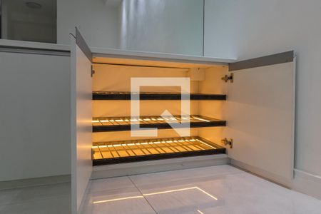Detalhe da Sala de apartamento à venda com 3 quartos, 112m² em Empresarial 18 do Forte, Barueri