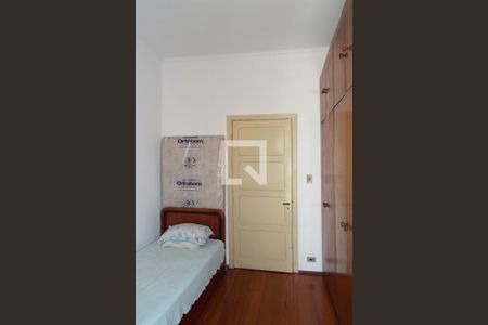 Casa à venda com 200m², 5 quartos e 2 vagas Casa à venda com 200m², 5 quartos e 2 vagasQuarto 4