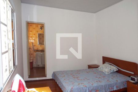 Casa à venda com 200m², 5 quartos e 2 vagas Casa à venda com 200m², 5 quartos e 2 vagasQuarto 2