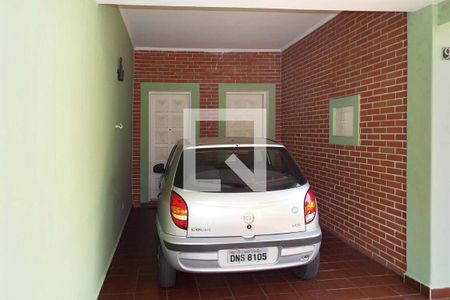 Casa à venda com 200m², 5 quartos e 2 vagas Casa à venda com 200m², 5 quartos e 2 vagasGaragem