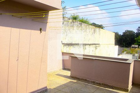 Casa para alugar com 180m², 3 quartos e 2 vagasSacada dos fundos