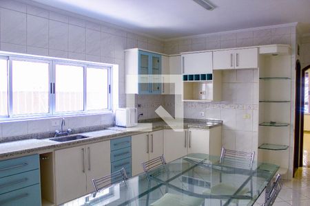 Casa para alugar com 180m², 3 quartos e 2 vagasCozinha