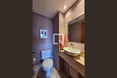 Lavabo de apartamento para alugar com 3 quartos, 114m² em Vila Gumercindo, São Paulo