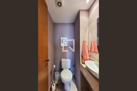 Lavabo de apartamento para alugar com 3 quartos, 114m² em Vila Gumercindo, São Paulo