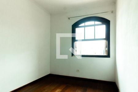 Casa à venda com 200m², 4 quartos e 2 vagasQuarto 2