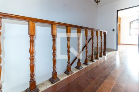 Casa à venda com 200m², 4 quartos e 2 vagasCorredor Entre os Quartos