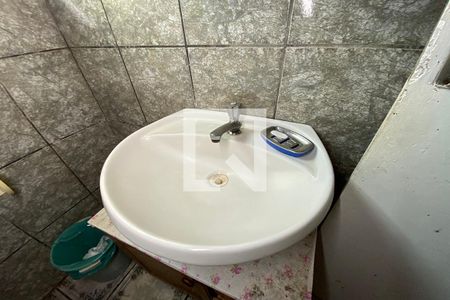 Casa à venda com 150000m², 4 quartos e 2 vagasBanheiro 2