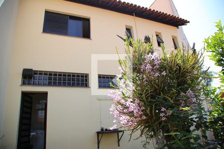 Casa à venda com 267m², 4 quartos e 2 vagasQuintal