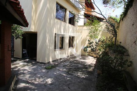 Casa à venda com 267m², 4 quartos e 2 vagasQuintal