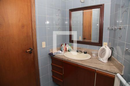 Casa à venda com 267m², 4 quartos e 2 vagasBanheiro Corredor