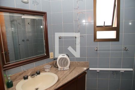 Casa à venda com 267m², 4 quartos e 2 vagasBanheiro Corredor