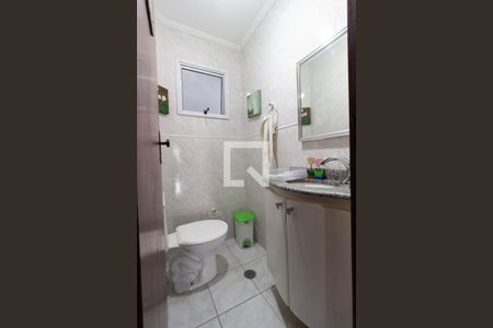 Casa à venda com 120m², 2 quartos e 1 vaga Casa à venda com 120m², 2 quartos e 1 vagaBanheiro