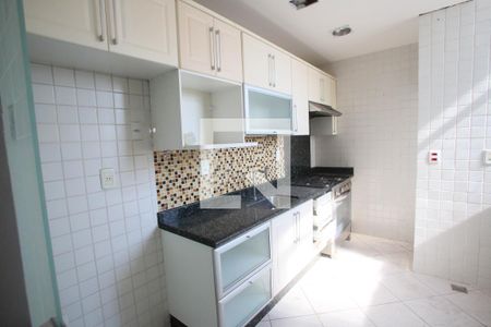 Apartamento à venda com 65m², 2 quartos e 1 vagaCozinha