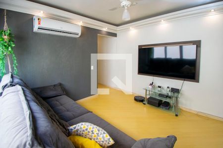 Sala de Estar de apartamento à venda com 2 quartos, 57m² em Menino Deus, Porto Alegre